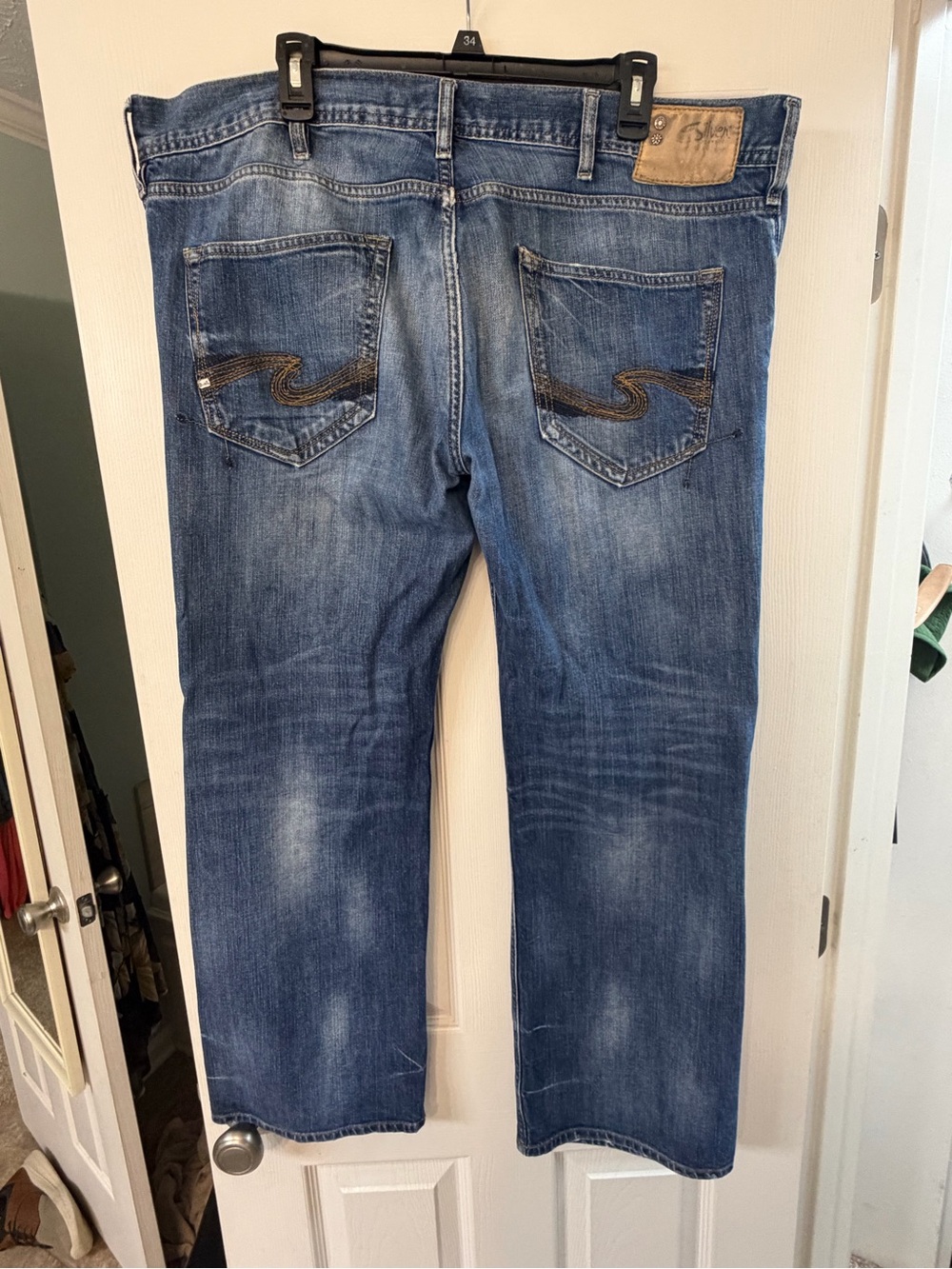 Silver Jeans Relaxed Fit Faded Blue Denim